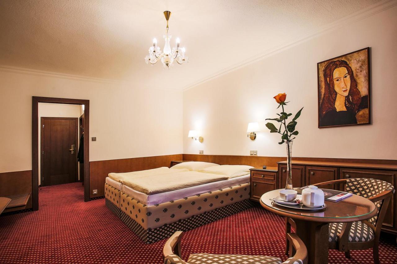 Hotel Ostrov Nymburk Zewnętrze zdjęcie